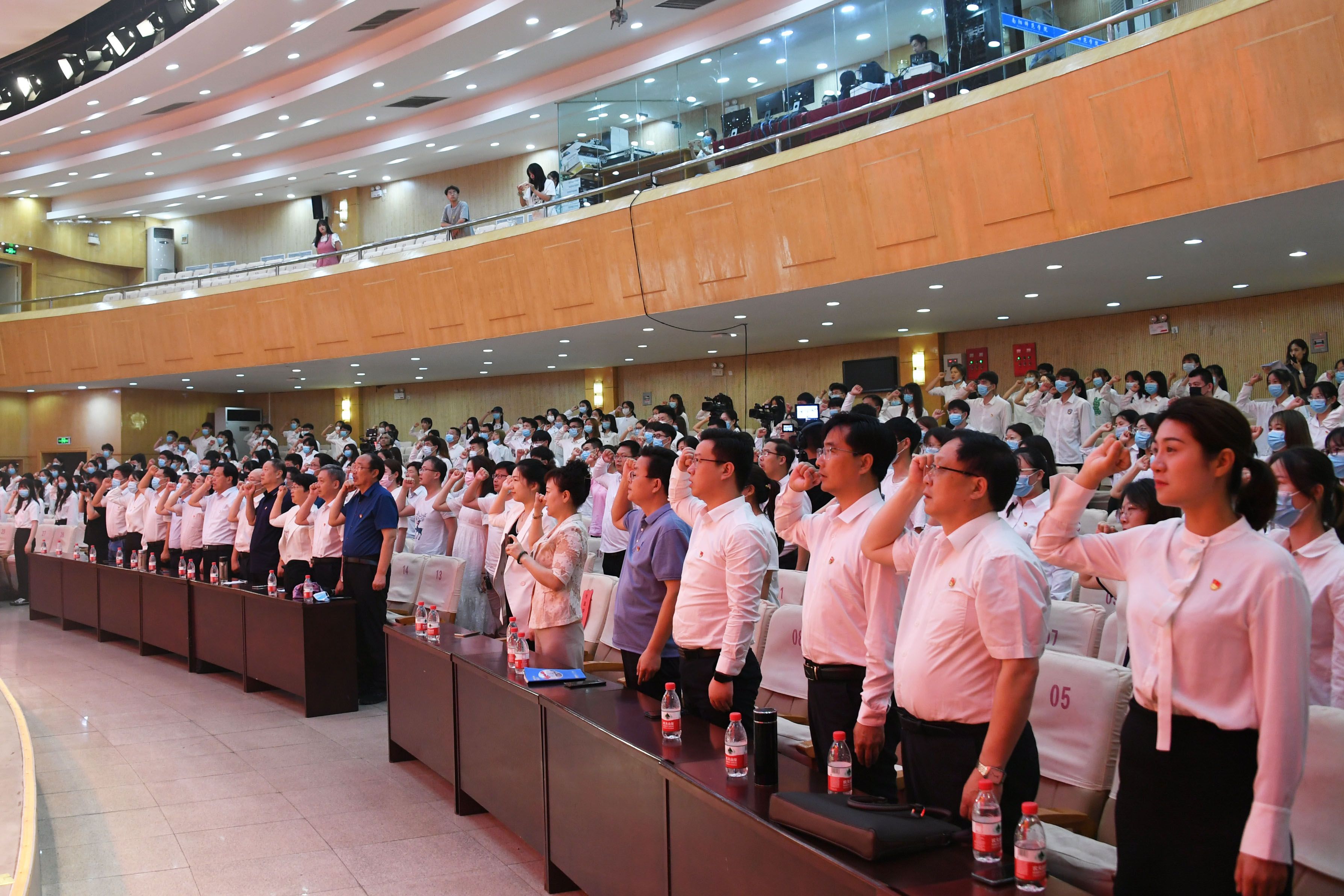 6.重温入党誓词.JPG