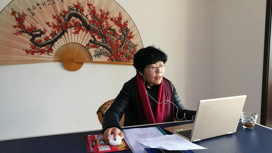 1化学与制药工程学院党委书记杨浩上直播课.JPG
