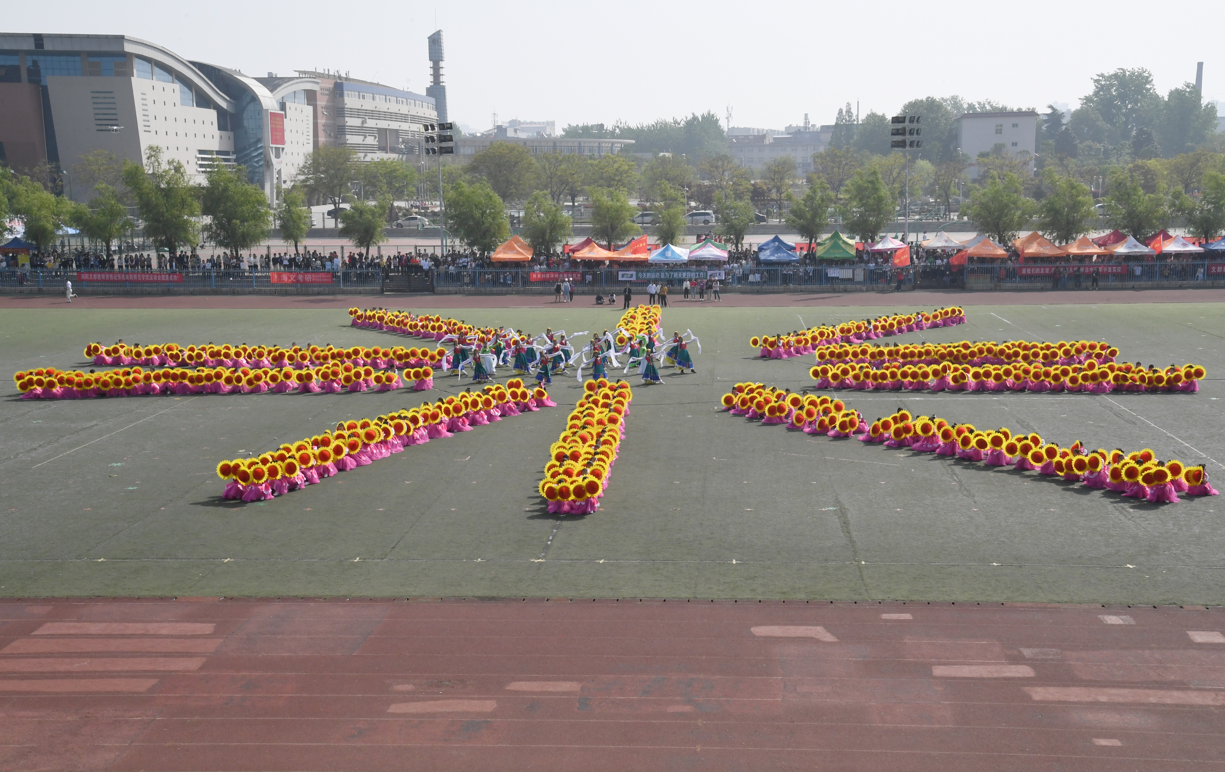 10舞蹈《太阳花》.JPG