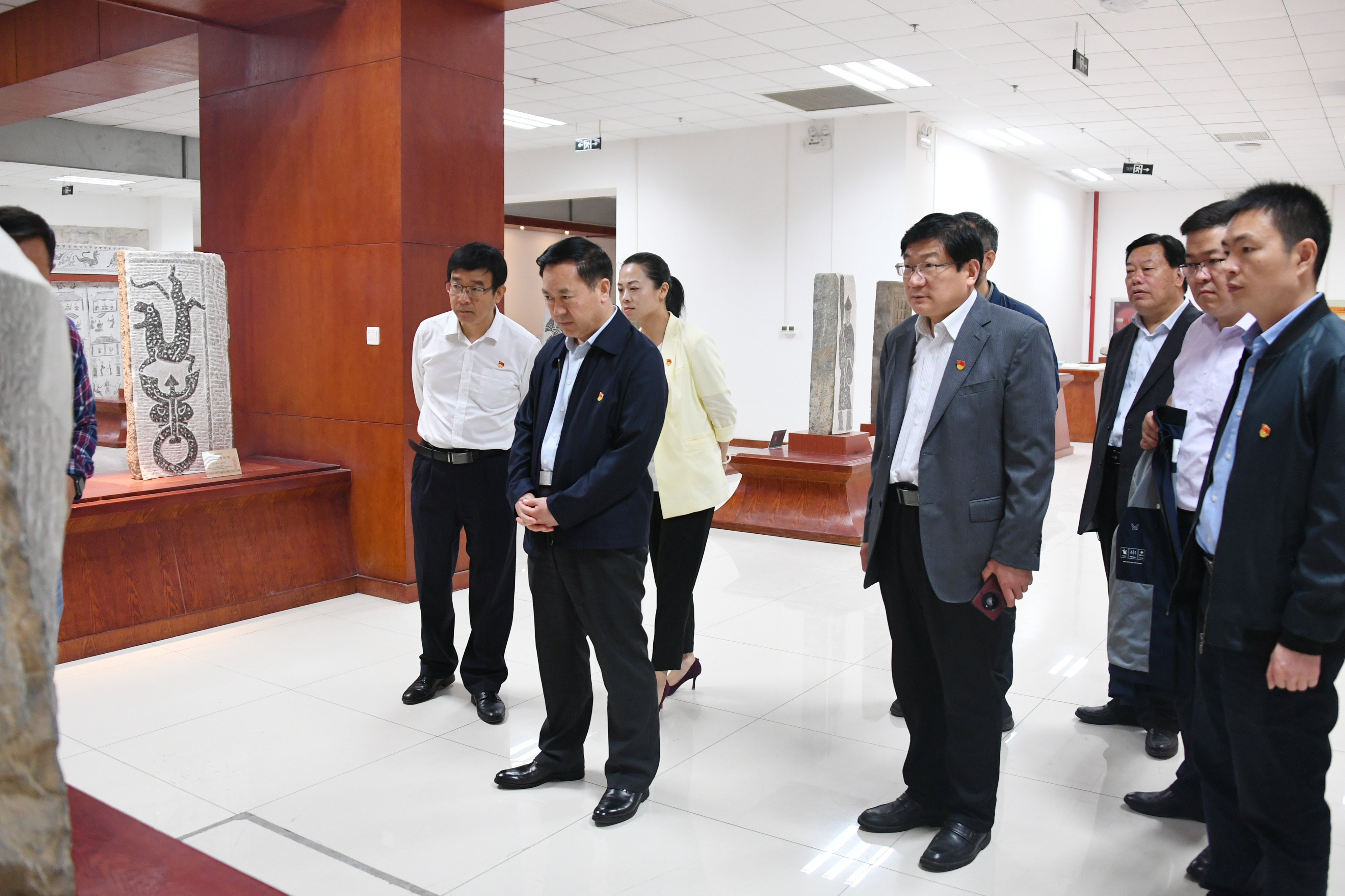 10在西区博物馆参观学习阵地展览.jpg