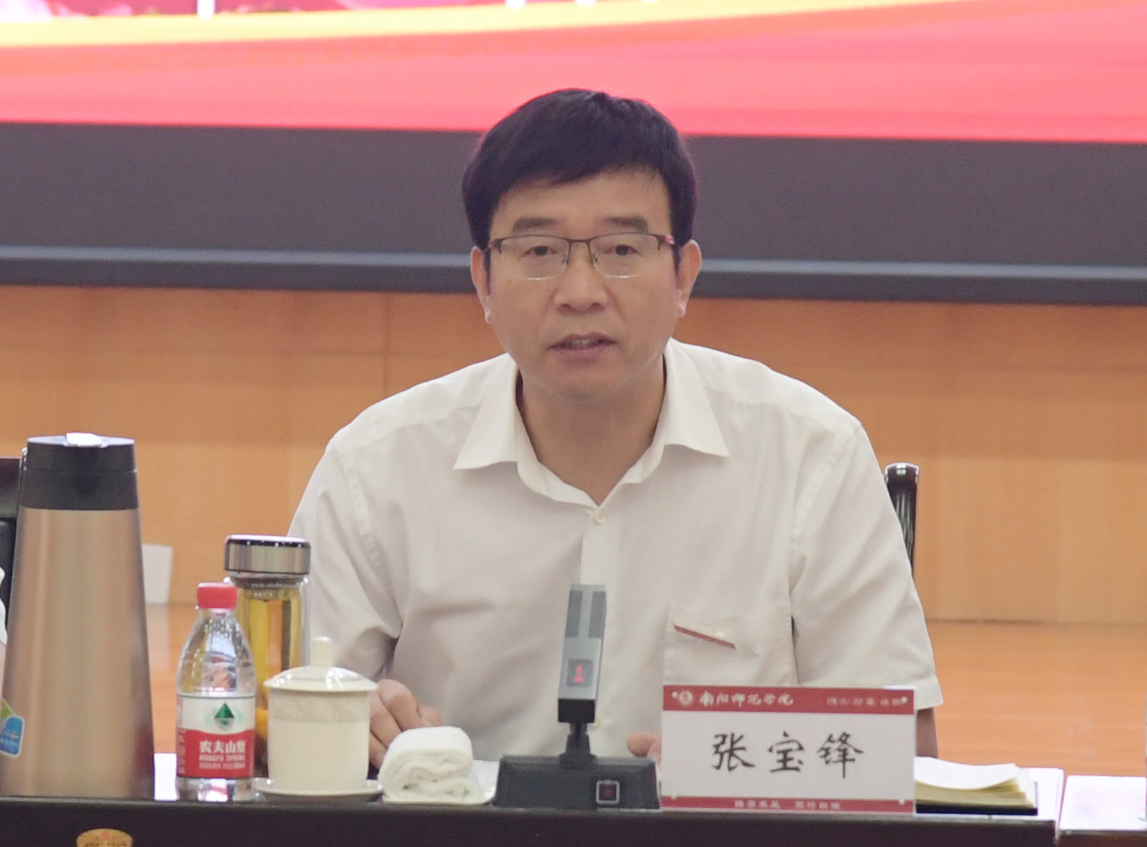 2校长张宝锋讲话.jpg