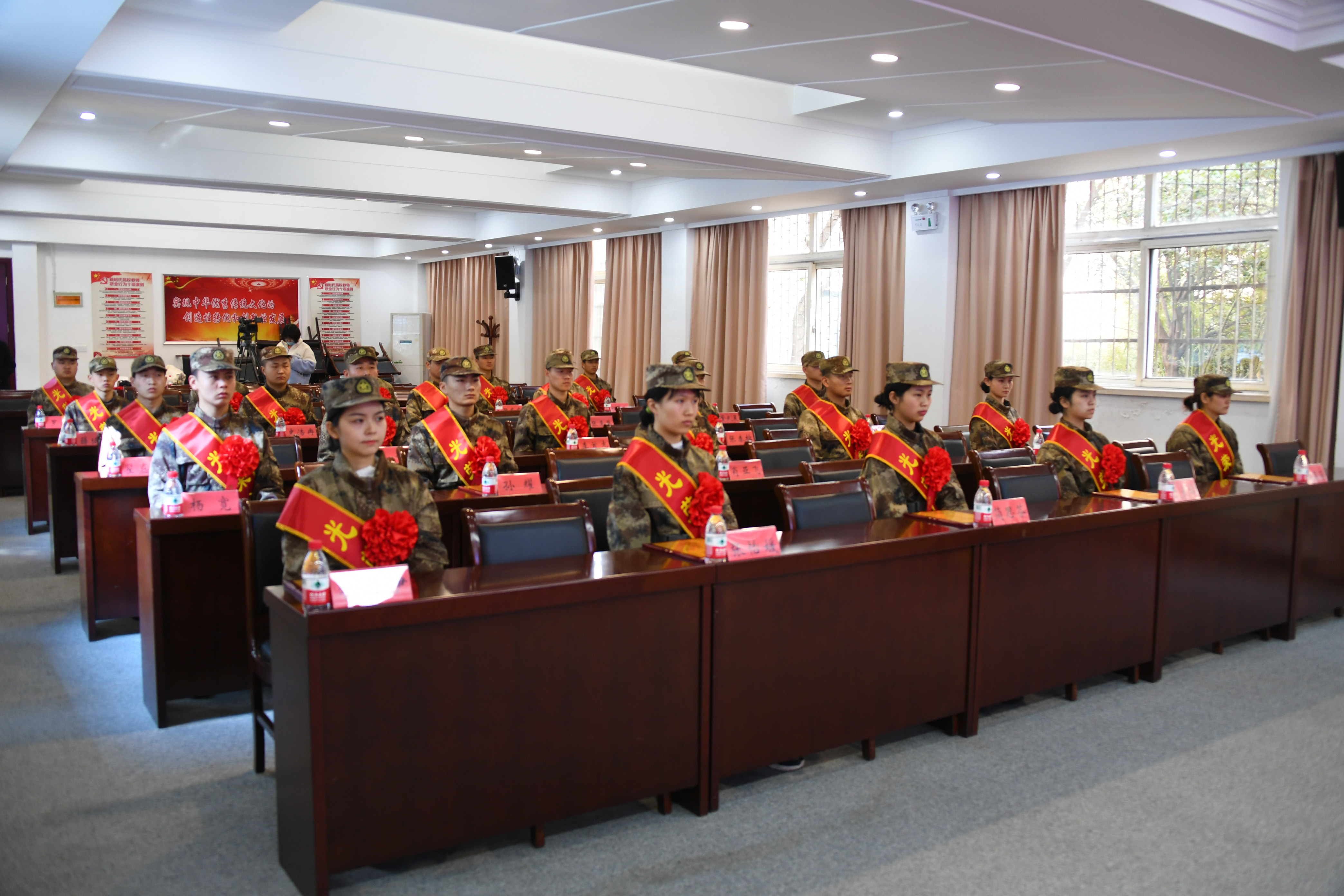 8入伍欢送仪式现场.jpg