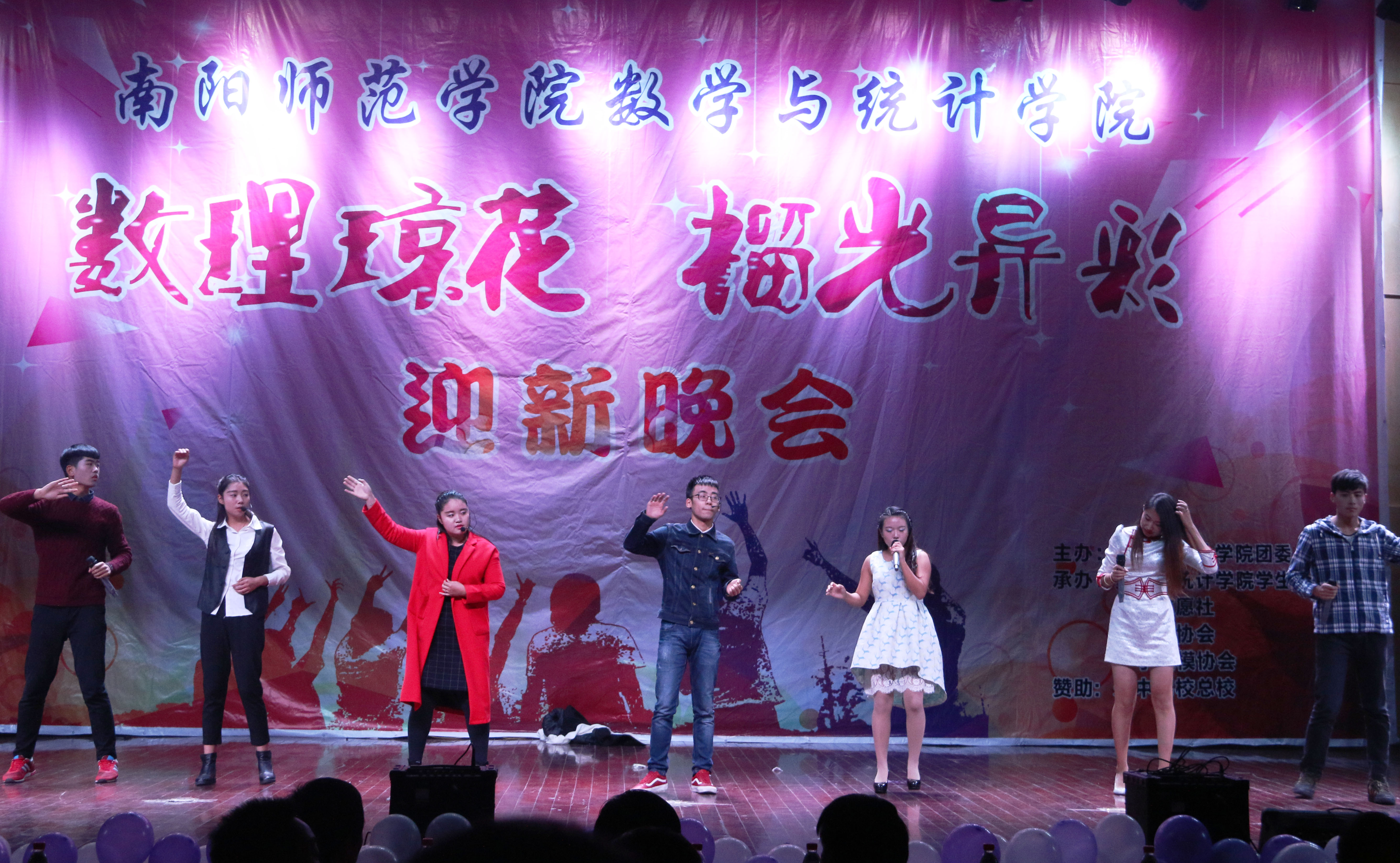 3歌曲串烧《水手》.JPG