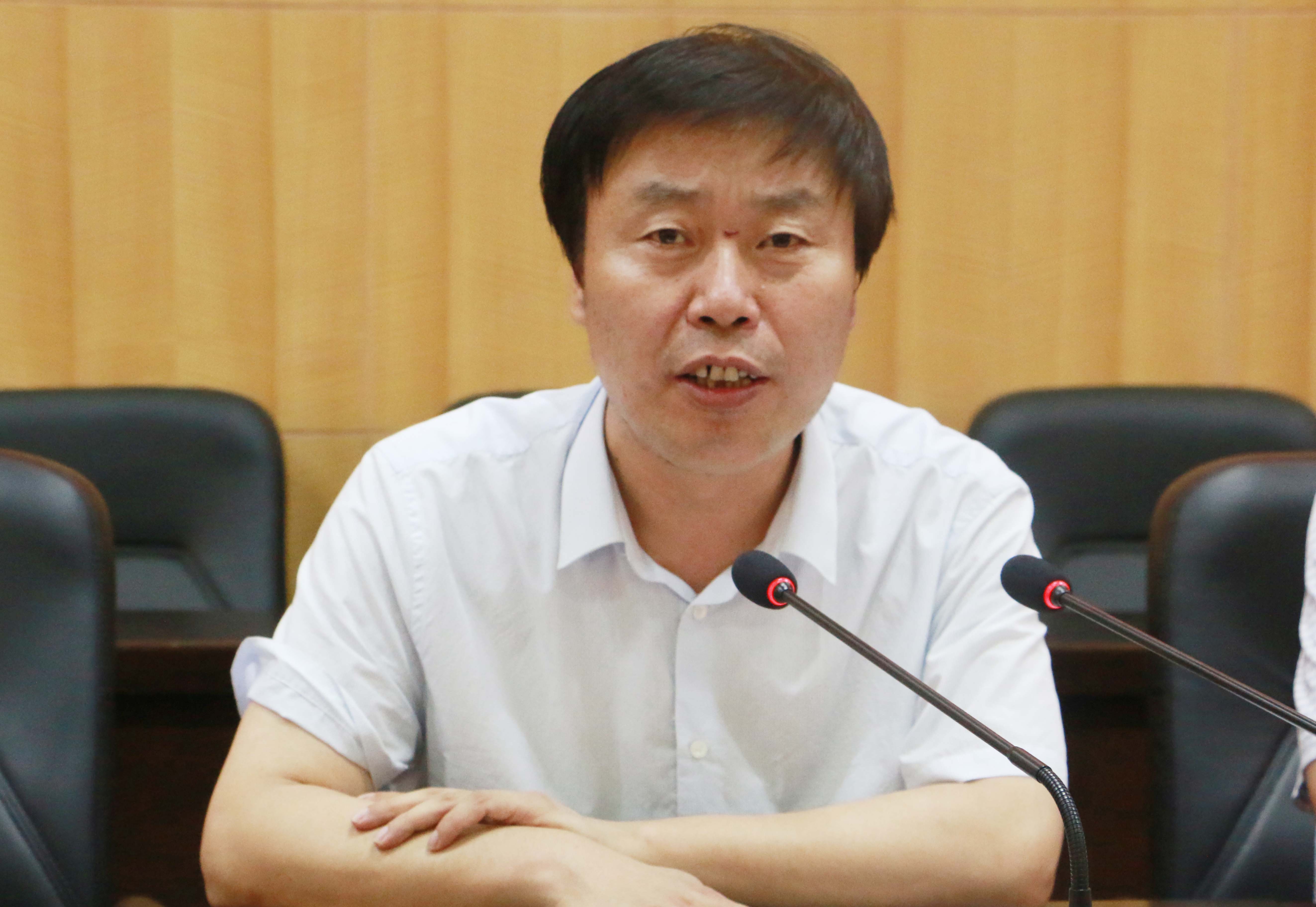 2校党委副书记邵书峰讲话.JPG