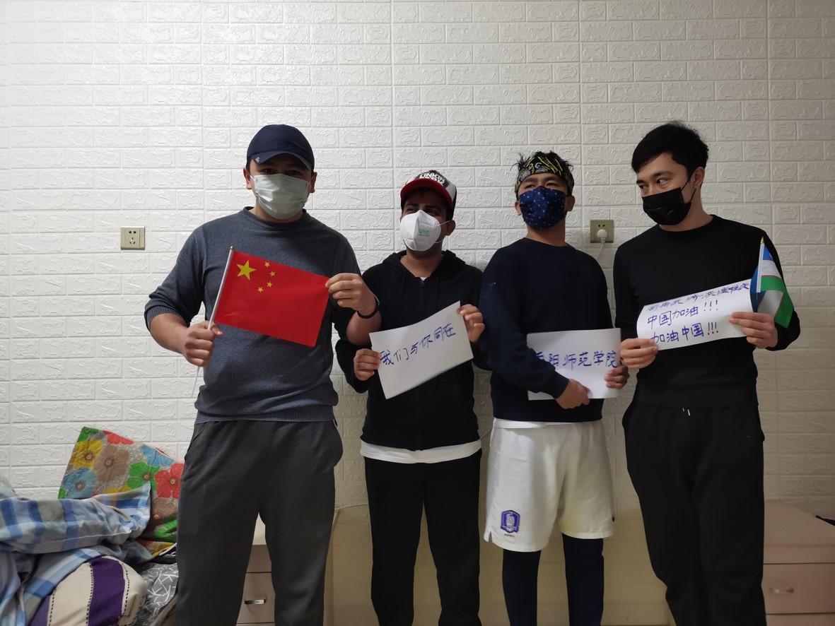 在校留学生为抗疫加油.jpg