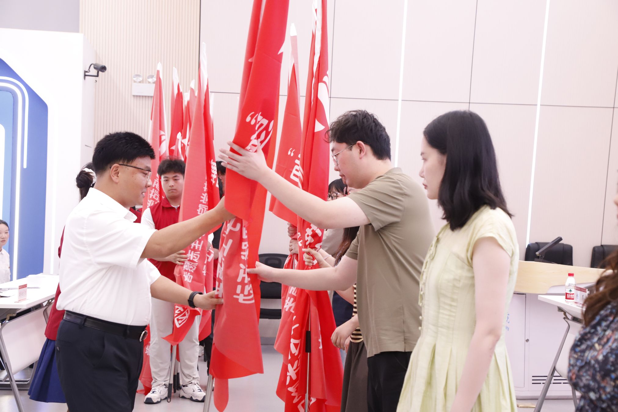 授旗 (3).JPG